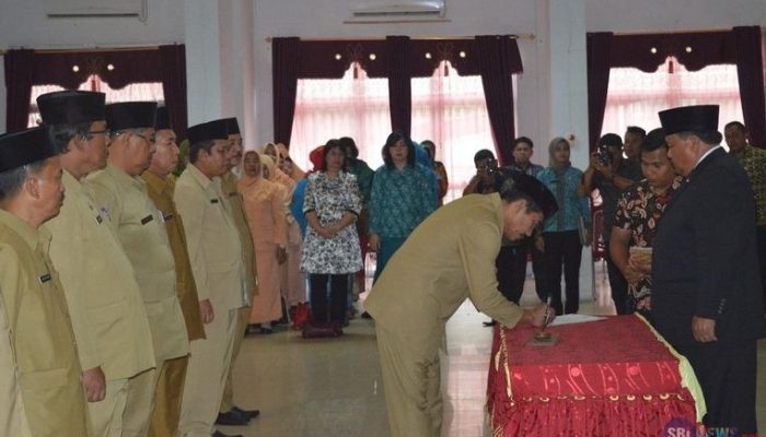 148 Orang Pejabat Baru Pemko Sibolga Dilantik