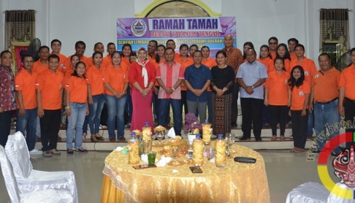 Berikan Bonus Dan Fasilitasi Keberangkatan Tim ke Tingkat Nasional