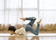 Wow! Bocah 7 Tahun Ini Raup Rp 215 Juta Jadi Instruktur Yoga