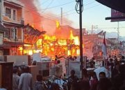 Kebakaran Hebat Terjadi di Jalan Siliwangi Humbang