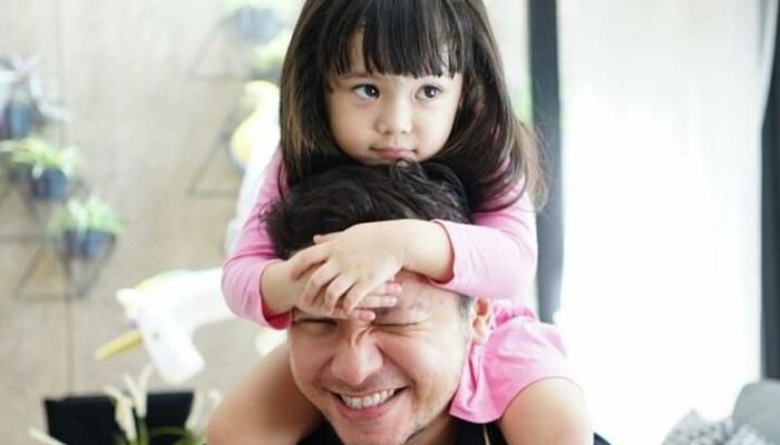 Gisel Gugat Cerai Gading Marten, #SaveGempi Bergema