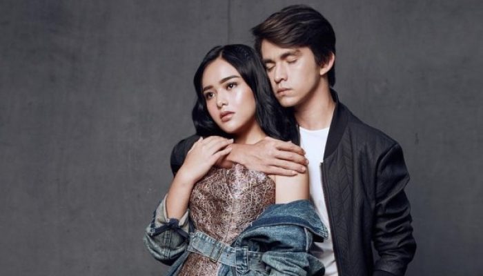Sering Pamer Foto Mesra di Medsos, Tanda Pasangan Tak Bahagia
