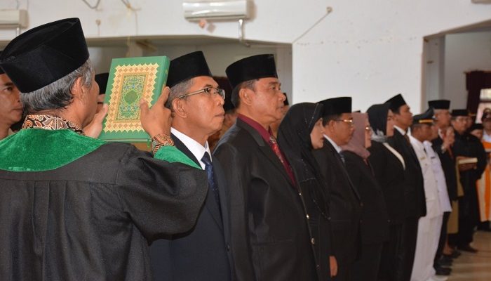 Selamat.. 101 Pejabat Pemko Sibolga Dilantik Wali Kota