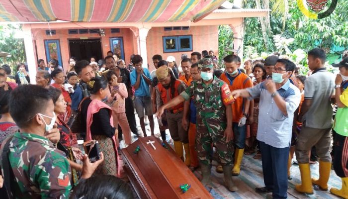 Keberhasilan PRCPB Yonif 123/RW Mengevakuasi Korban dari Pengunungan