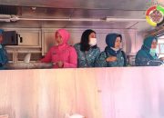 Memasak di Dapur Umum dan Berikan Pelatihan bagi Anak-anak