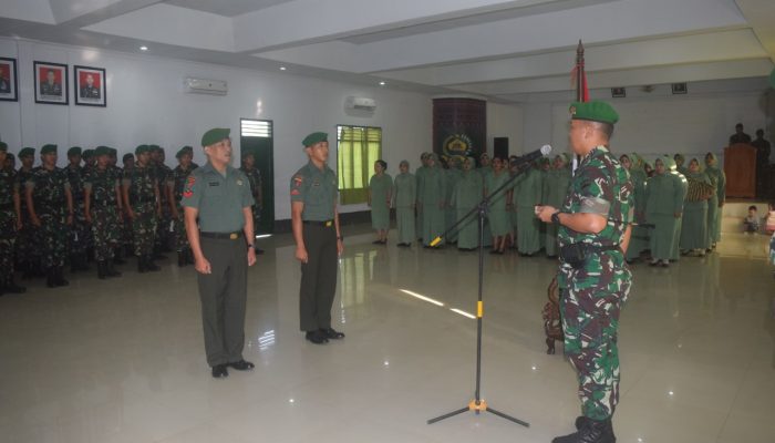 Danyonif 123/Rajawali Pimpin Acara Korps Rapot Pindah Satuan