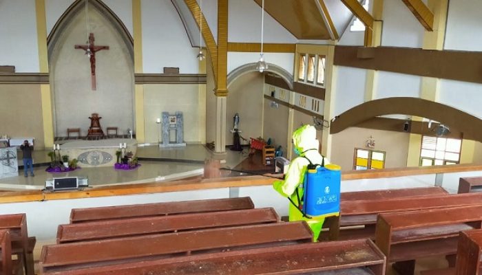 Mapolres Tapteng Disemprot dan Juga Rumah Ibadah