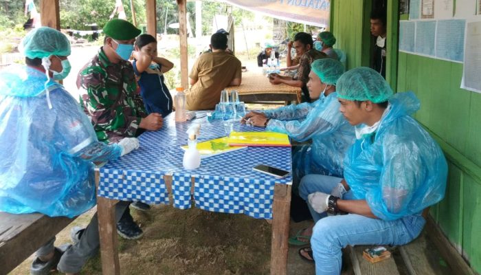 Babinsa Koramil 07 Semangati Relawan Posko COVID-19 Desa Napatalun