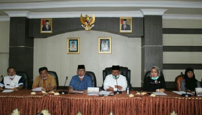 Wali Kota Sibolga Sumbangkan Gajinya Untuk Warga Terdampak COVID-19