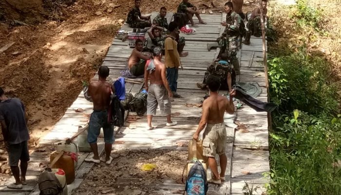 Pembukaan Jalan dan Jembatan Untuk Peningkatan Perekonomian Rakyat