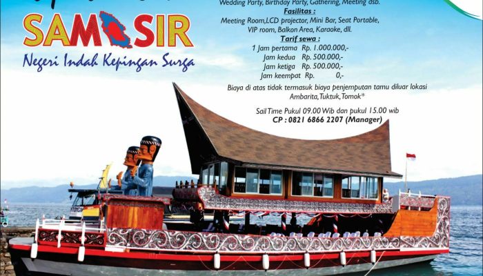 Nikmati Serunya Naik Kapal Wisata Khas Batak di Samosir