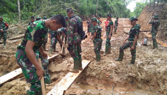 Dua Desa di Gunungsitoli “Diserbu” Prajutir TNI