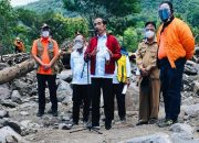 Kunjungi Lembata, Presiden Jokowi Pastikan Kebutuhan para Pengungsi Tercukupi
