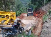 Peningkatan Ruas Jalan Sigompulon-Simardangiang Sedang Dikerjakan