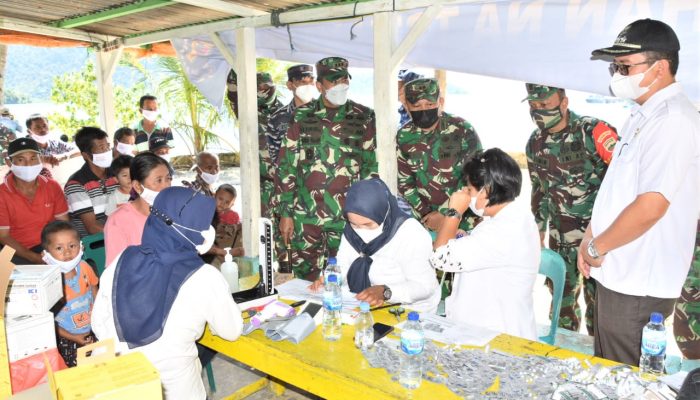 Danrem 023/KS Tinjau Pelaksanaan Vaksinasi di Pulau Terpencil Wilayah Kodim 0211/TT