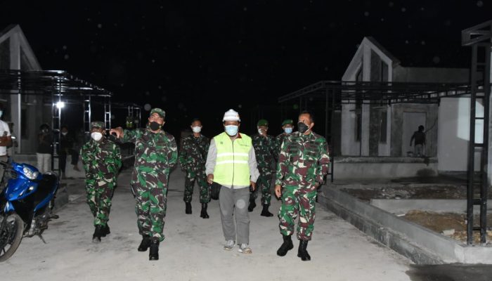 Danrem 023/KS Dampingi Pangdam I/BB Tinjau Pembangunan Rumah Dinas Prajurit di Kodim 0210/TU