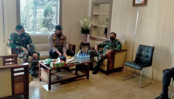 Danrem 023/KS Silaturahmi ke Polres Tanah Karo