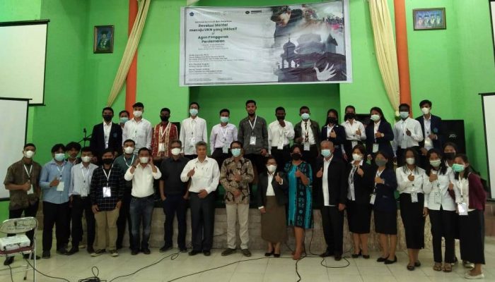 Seminar Nasional dan Penelitian Agen Penggerak Perdamaian IAKN Tarutung Sukses