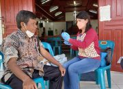 Petugas Vaksinator Jemput Bola Turun ke Rumah Ibadah dan Pasar