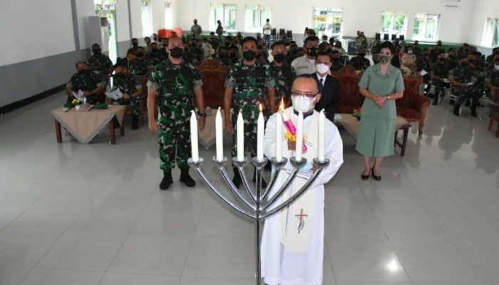 Keluarga Besar Makorem 023/KS Rayakan Natal 2021
