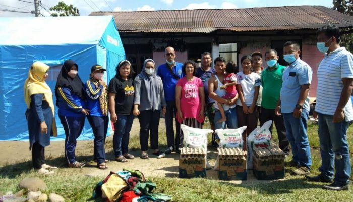 Bupati Bakhtiar Sibarani Berikan Bantuan Awal Untuk Korban Kebakaran di Sibuluan