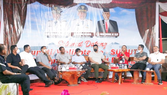 Bupati Tapteng Silaturahmi dengan Beberapa Kepala Daerah di Serdang Bedagai