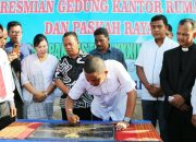 Bupati Tapteng Kembali Berikan Rp 1 Miliar Untuk Lanjutan Pembangunan Distrik