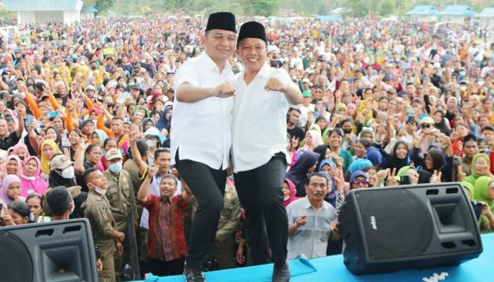 Puluhan Ribu Masyarakat Hadiri Ramah Tamah Akhir Jabatan Bupati Tapteng Periode Pertama