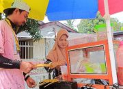 Anton, dari Koki Restoran Hingga jadi Penjual Bakso Tusuk Bakar