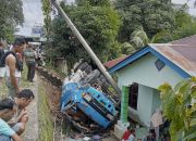 Truk Tangki BBM Terberam Lalu Terbalik di Tapteng, Sopir Meninggal
