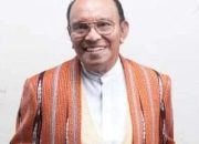 Penyanyi Senior Bob Tutupoly Meninggal Dunia