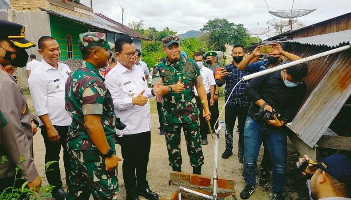 Danrem Serahkan Sumur Bor Air Bersih Untuk Masyarakat Toba