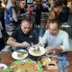Gubsu dan Ketua PWI Sumut saat menikmati menu Ray Cafe Shisa . (ist)
