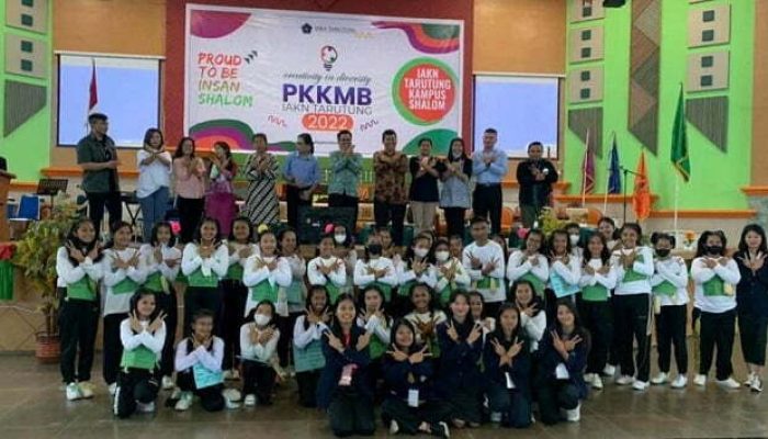 Pelaksanaan PKKMB IAKN Tarutung Bertajuk “Creativity in Diversity” Sukses