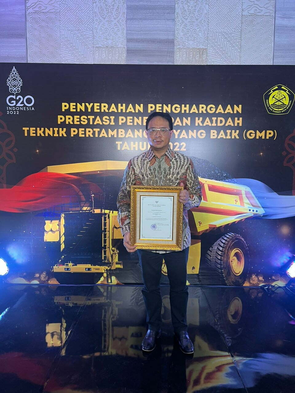 Presiden Direktur PT Agincourt Resources, Mulyadi Sutio membawa pulang 4 penghargaan di Good Mining Practices (GMP) Award 2022. (Doc PTAR)