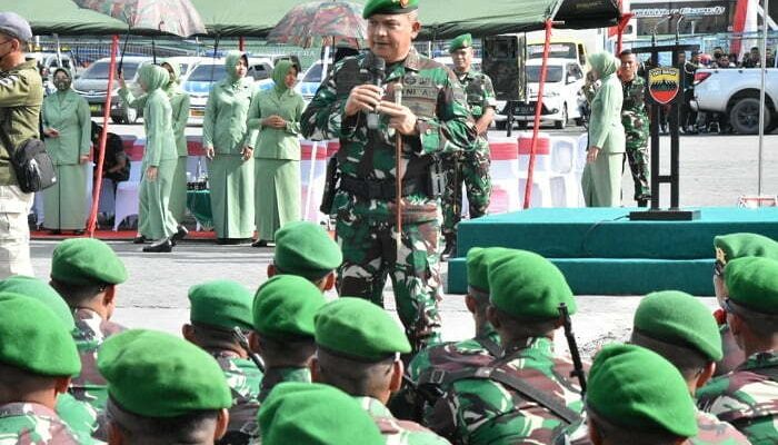 Pangdam Didampingi Danrem Sambut Satgas Yonif 123/RW yang Purna Tugas Pamtas RI-PNG