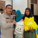 Kapolres Tapteng Salurkan Paket Sembako Kepada Masyarakat. (Batakpost.com/Ist)