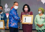 Majukan IKM Taput, Satika Simamora Dianugerahi Upakarti Tahun 2022 Oleh Menteri Perindustrian