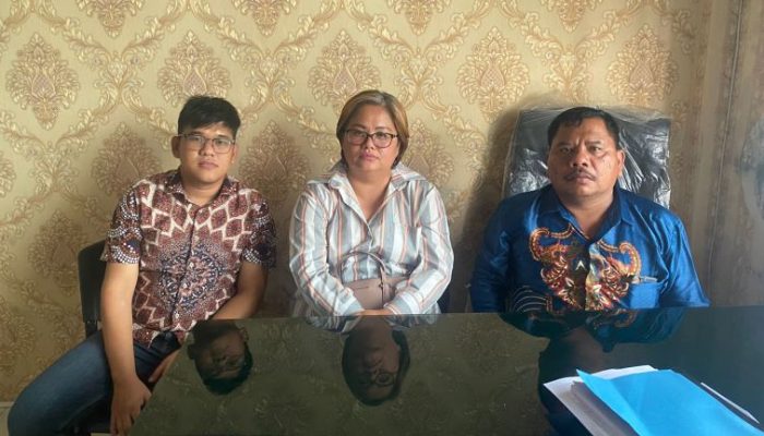 Fraksi PDIP Tapteng Sesalkan Masalah Pemberhentian Honorer Dikaitkan dengan Partai Politik