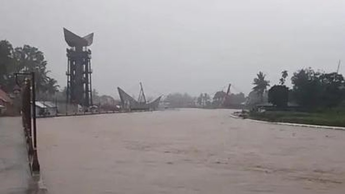 Banjir Terjang Solok Selatan, Enam Kecamatan Terdampak