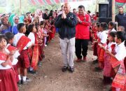 Lewat Malam Bersama Warga di Dusun Terpencil Nikmati Buah Pembangunan Karya Bupati Nikson
