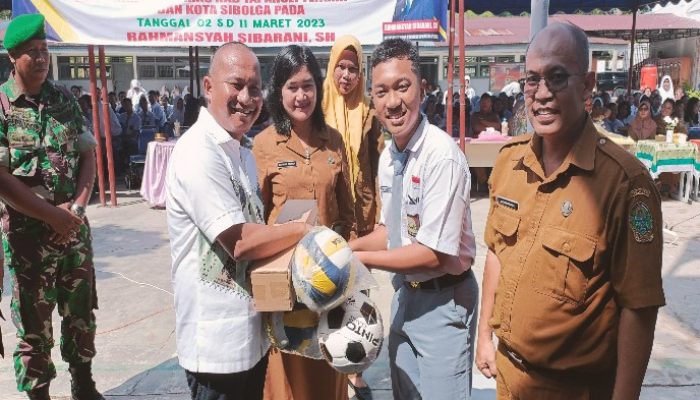 Rahmansyah Sibarani Reses ke SMAN 1 Sibolga Lihat Langsung Mutu Pendidikan dan Fisik Sekolah