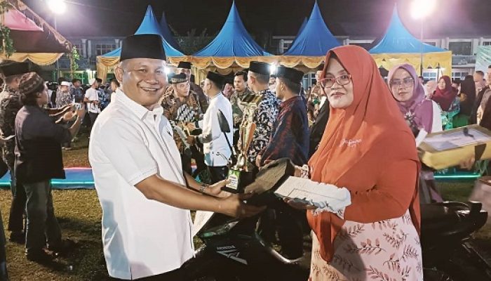 Rahmansyah Sibarani Sumbangkan 4 Sepeda Motor Untuk Juara MTQ dan FSQ Tapteng 2023