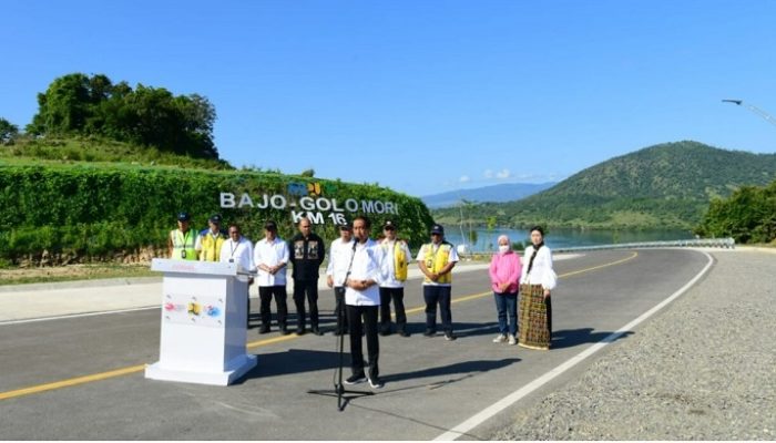 Presiden Resmikan Jalan Akses Labuan Bajo-Golo Mori untuk Mendorong Pengembangan Destinasi Wisata Prioritas di NTT