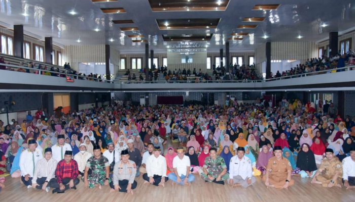 Pemkab Tapteng Salurkan Zakat ASN Rp 2,1 Miliar Lebih Untuk 10 Ribu Fakir Miskin