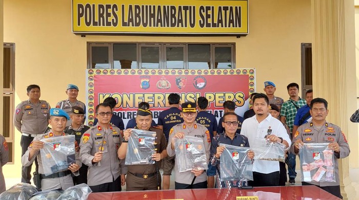 Komplotan Maling Bersenjata Api Menyekap dan Menyiram Bensin ke Korban di Labuhanbatu Selatan