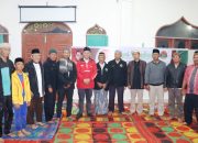 Ketua DPC PDI Perjuangan Taput dan Istri Lakukan Safari Ramadan ke Masjid Taqwa Siborongborong