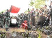 Danrem 023/KS Pimpin Langsung Pemakaman Serka Anumerta Robertus Simbolon yang Gugur Ditembak KKB