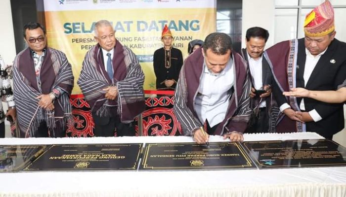 Gedung Perpustakaan Modern dan Pusat Layanan Usaha Terpadu di Kabupaten Dairi Diresmikan