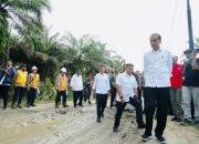 Jokowi: Juli 2023 Jalan ke Tanjung Leidong Sudah Diperbaiki